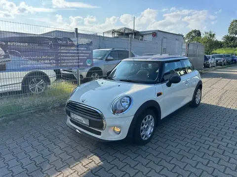 Used MINI ONE Petrol 2015 Ad 