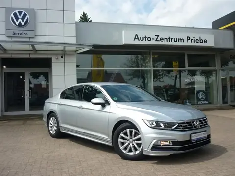 Used VOLKSWAGEN PASSAT Petrol 2018 Ad 