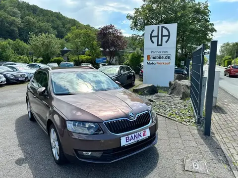 Used SKODA OCTAVIA Petrol 2015 Ad 