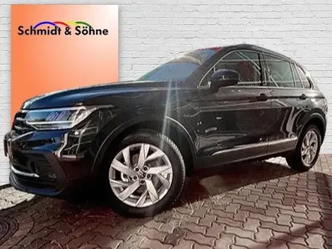 Used VOLKSWAGEN TIGUAN Petrol 2022 Ad 