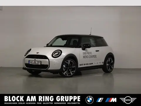 Used MINI COOPER Petrol 2024 Ad Germany