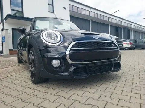 Used MINI COOPER Petrol 2018 Ad Germany