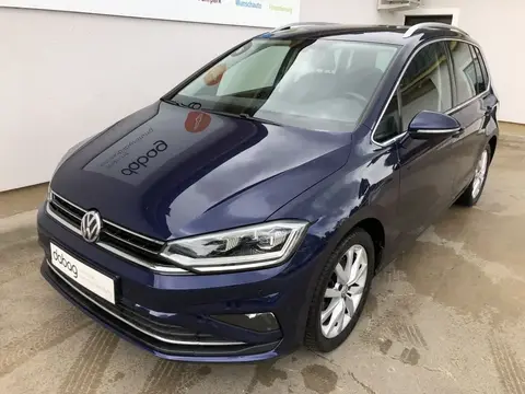 Used VOLKSWAGEN GOLF Petrol 2018 Ad 