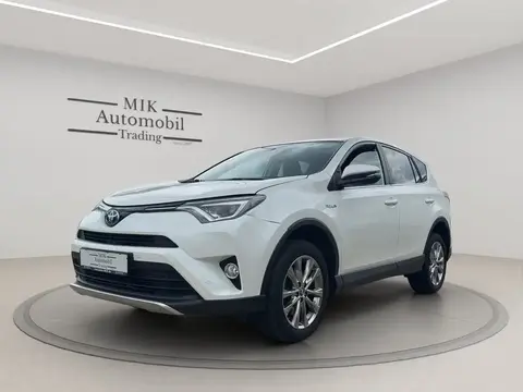 Used TOYOTA RAV4 Hybrid 2016 Ad 