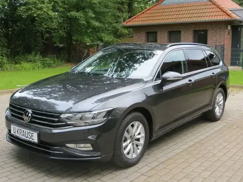 Used VOLKSWAGEN PASSAT Petrol 2022 Ad 