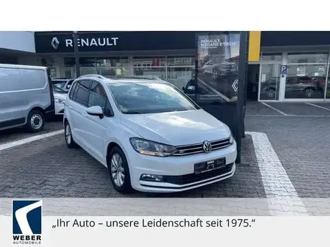 Used VOLKSWAGEN TOURAN Petrol 2016 Ad Germany