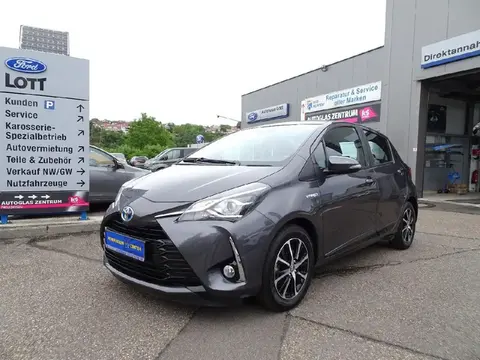 Used TOYOTA YARIS Hybrid 2018 Ad 