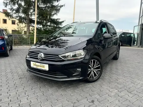 Used VOLKSWAGEN GOLF Petrol 2017 Ad 