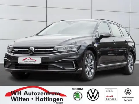 Used VOLKSWAGEN PASSAT Hybrid 2021 Ad 