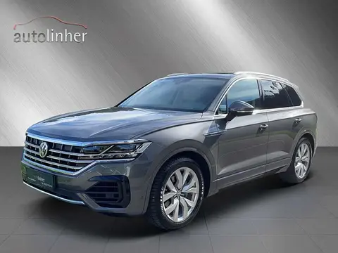 Used VOLKSWAGEN TOUAREG Diesel 2019 Ad 