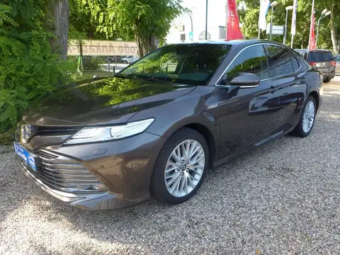 Used TOYOTA CAMRY Hybrid 2019 Ad 