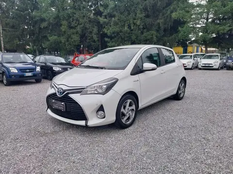 Used TOYOTA YARIS Hybrid 2016 Ad 