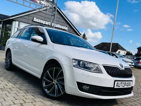 Used SKODA OCTAVIA Petrol 2016 Ad 