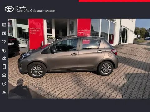 Annonce TOYOTA YARIS Essence 2017 d'occasion Allemagne