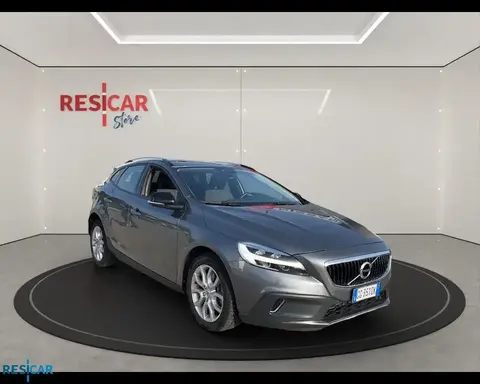 Used VOLVO V40 Diesel 2017 Ad 