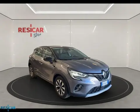 Used RENAULT CAPTUR Hybrid 2020 Ad 