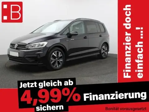 Used VOLKSWAGEN TOURAN Petrol 2021 Ad 