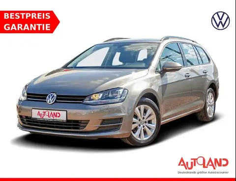 Used VOLKSWAGEN GOLF Petrol 2015 Ad 