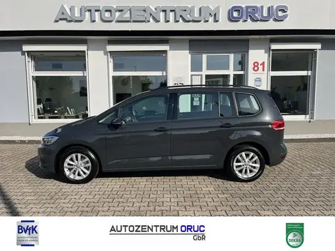 Used VOLKSWAGEN TOURAN Petrol 2019 Ad 