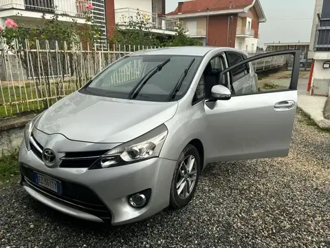 Used TOYOTA VERSO Diesel 2015 Ad 