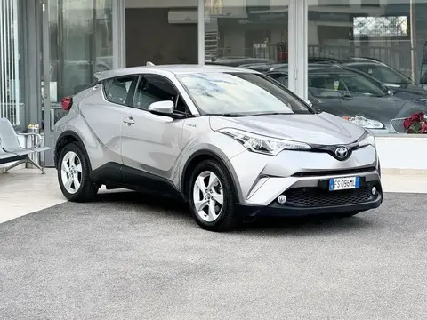 Annonce TOYOTA C-HR Hybride 2018 d'occasion 