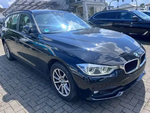 Used BMW SERIE 3 Petrol 2018 Ad 