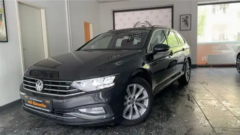 Used VOLKSWAGEN PASSAT Petrol 2020 Ad 