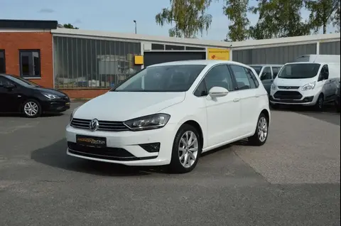 Used VOLKSWAGEN GOLF Petrol 2015 Ad 