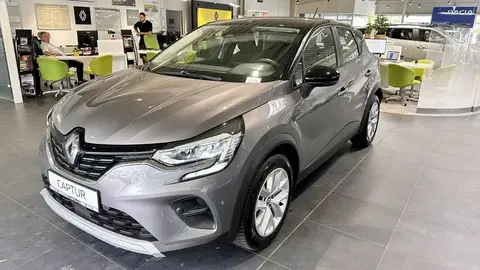 Used RENAULT CAPTUR Hybrid 2022 Ad 