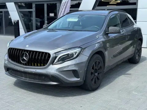 Used MERCEDES-BENZ CLASSE GLA Petrol 2017 Ad Germany