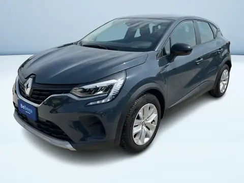 Used RENAULT CAPTUR Hybrid 2023 Ad 