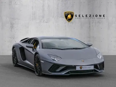 Used LAMBORGHINI AVENTADOR Petrol 2018 Ad 