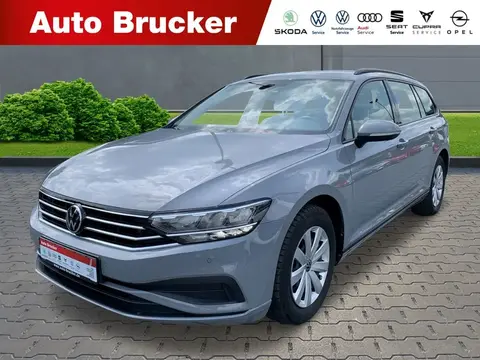 Used VOLKSWAGEN PASSAT Petrol 2022 Ad 