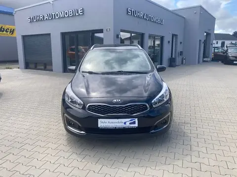 Used KIA CEED Petrol 2017 Ad 