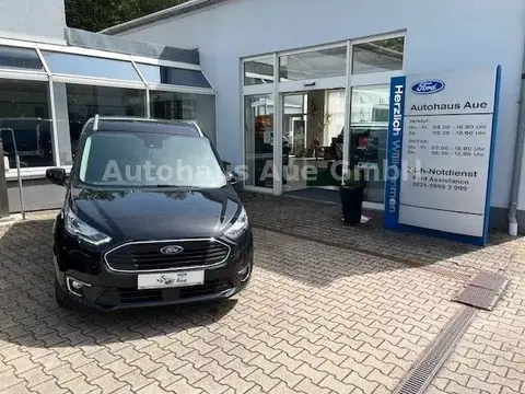 Used FORD GRAND TOURNEO  2019 Ad 