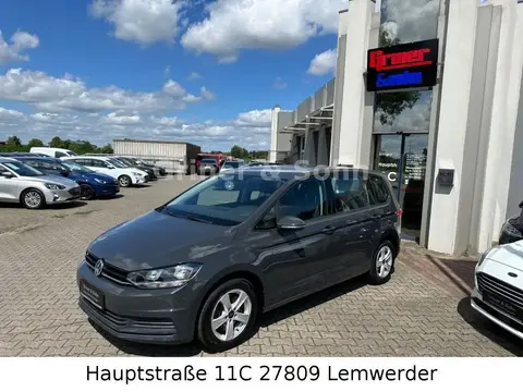 Used VOLKSWAGEN TOURAN Diesel 2017 Ad 