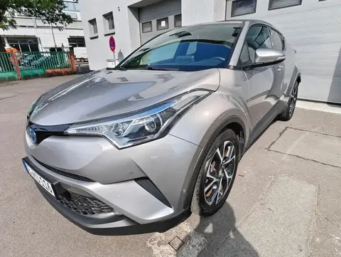 Used TOYOTA C-HR Hybrid 2019 Ad 