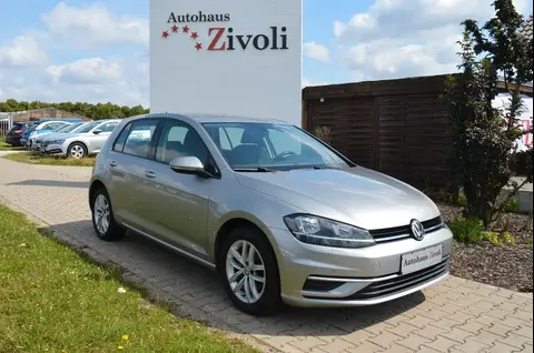 Used VOLKSWAGEN GOLF Petrol 2017 Ad 