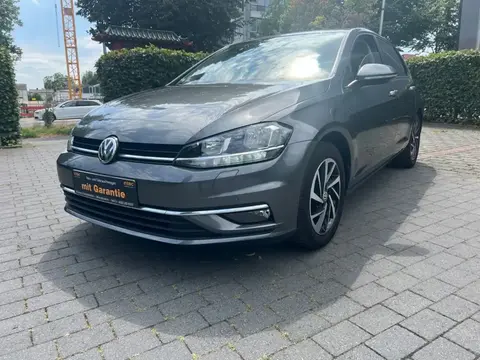 Used VOLKSWAGEN GOLF Petrol 2018 Ad 