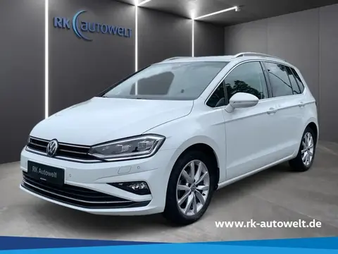 Used VOLKSWAGEN GOLF Petrol 2018 Ad 