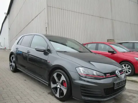 Used VOLKSWAGEN GOLF Petrol 2015 Ad 