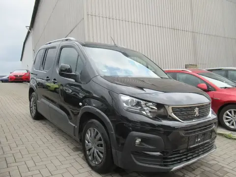 Used PEUGEOT RIFTER Petrol 2019 Ad 