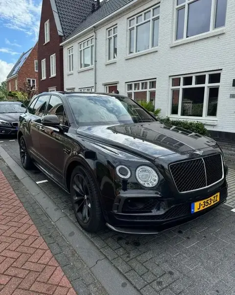 Annonce BENTLEY BENTAYGA Diesel 2018 d'occasion 