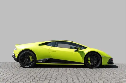 Used LAMBORGHINI HURACAN Petrol 2021 Ad 