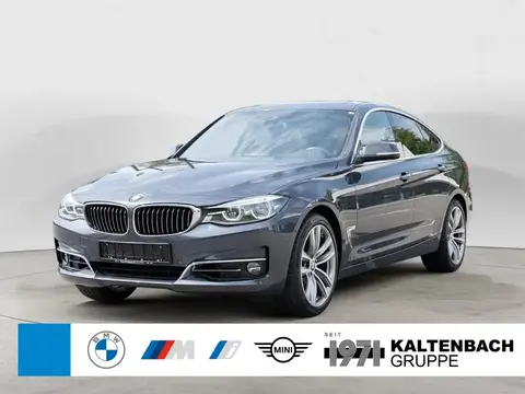 Used BMW SERIE 3 Petrol 2017 Ad 