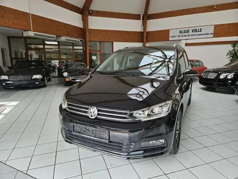 Used VOLKSWAGEN TOURAN Petrol 2019 Ad 