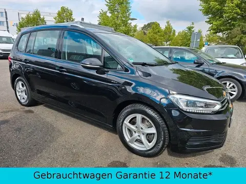 Used VOLKSWAGEN TOURAN Diesel 2017 Ad 