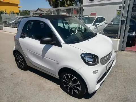 Annonce SMART FORTWO Essence 2017 d'occasion 