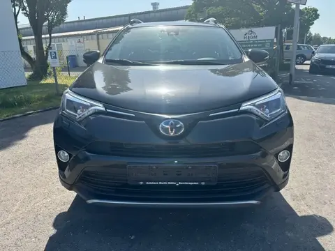 Used TOYOTA RAV4 Hybrid 2016 Ad 