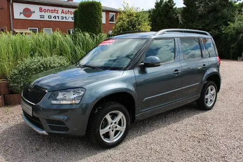 Used SKODA YETI Petrol 2015 Ad 